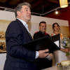 Miguel Anxo Fernández Lores oficia una boda civil en la jornada de reflexión