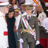 Entrega de reais despachos na Escola Naval con Felipe VI, Letizia e Leonor