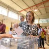 Ana Pastor, votando no CEIP Campolongo o 26-X