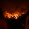 Imaxes nocturnas do incendio de Tenorio