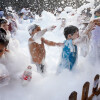 Fiesta de la espuma en A Pedreira por la vuelta al cole