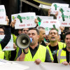 Trabajadores de ENCE se concentran ante el mitin del BNG