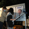 Pegada de carteles en el inicio de la campaña de las elecciones gallegas de 2020