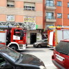 Intervención de los bomberos en el incendio en una cocina en Eduardo Pondal