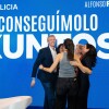 Alfonso Rueda con su familia en la noche electoral