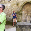 Visitantes nas ruínas de San Domingos