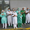 Minuto de silencio en Montecelo polos profesionais sanitarios falecidos pola COVID-19