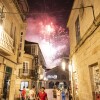 Lanzamiento de fuegos artificiales en el primer día de las Festas da Peregrina 2024