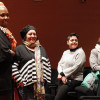 Karyna Gomes y Uxía con los chavales en el Pazo da Cultura