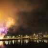 Lanzamiento de fuegos artificiales en el primer día de las Festas da Peregrina 2024