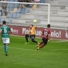 Álvaro Bustos no momento de anotar o primeiro gol da liga para o Pontevedra, fronte ao Coruxo
