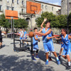 Actividad de promoción en la calle del Baloncesto Estudiantes Pontevedra