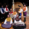 Representación de la 'Galicia Insólita' de Os de Algures en el Teatro Principal