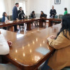 Reunión de Gómez Besteiro coas familias do Villa de Pitanxo na Subdelegación do Goberno 