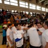 Os xogadores do Cisne celebran o título de liga tras vencer a BM Ártabro