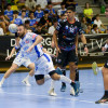 Partido entre Club Cisne Balonmano y Sinfín en el Príncipe Felipe