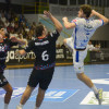 Partido entre Club Cisne Balonmano y Sinfín en el Príncipe Felipe