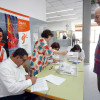 Xente votando en Pontevedra nas eleccións municipais do 28M