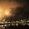 Lanzamiento de fuegos artificiales en el primer día de las Festas da Peregrina 2024