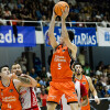 Partido entre Valencia Basket ey As Mónaco do IX Torneo EncestaRías no Pavillón Municipal 