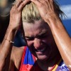 Laura Gómez, desconsolada en meta no Campionato do Mundo de Tríatlon Cross 