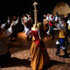 Representación de la 'Galicia Insólita' de Os de Algures en el Teatro Principal