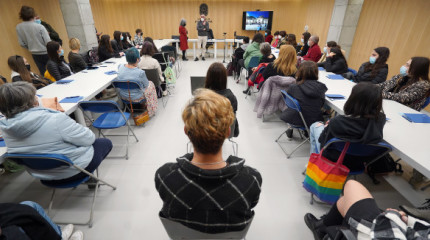 Encontro dos estudantes do Erasmus Plus co director xeral de Protección Cidadá