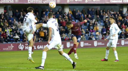 As mellores imaxes do Pontevedra CF - Real Madrid Castilla en Pasarón