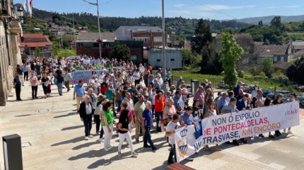 Rexeitamento unánime en Ponte Caldelas á "agresión" planeada nos seus ríos