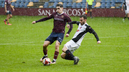 Partido entre Pontevedra B e Estradense en Pasarón