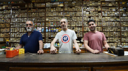 Ferretería Gallega, 76 anos de historia na rúa calle Real