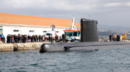 Jornada de puertas abiertas en la Escuela Naval para conocer el submarino Mistral