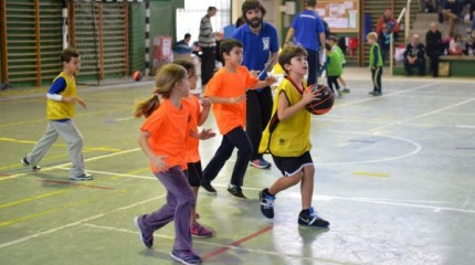 I Torneo de Baloncesto Nova Escola