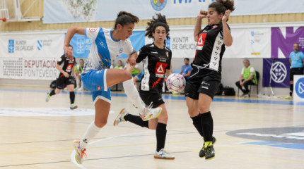 Partido de liga en A Raña entre Marín Futsal y Majadahonda