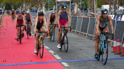 Galería de imágenes de las categorías sénior en el Campeonato de España Sprint de Triatlón