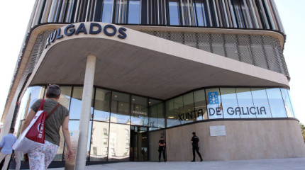 Pontevedra inaugura su flamante nuevo edificio judicial de A Parda