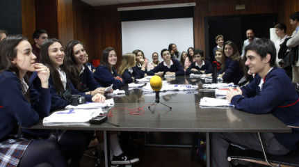 Visita de alumnos argentinos al Concello de Pontevedra a través de la Unesco