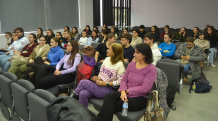 8M | Actos no campus pontevedrés