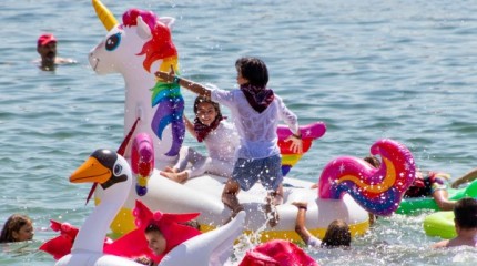 Las colchonetas 'invaden' A Panadeira en una refrescante competición