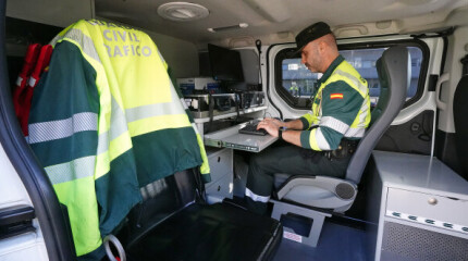 Nuevo equipo de reconstrucción de accidentes de tráfico de la Guardia Civil de Pontevedra