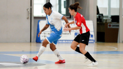 Partido de liga en A Raña entre Marín Futsal e Penya Esplugues