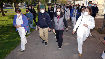 Caminata por el Día Internacional de la Actividad Física en el centro de salud Virxe da Peregrina