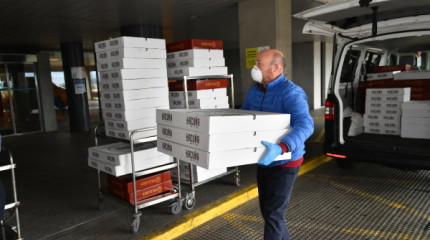 La empresa funeraria San Marcos repartió unas 200 roscas como agradecimiento