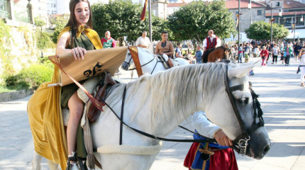 "Es Feira Franca en la Boa Vila", así lo anunciaron este viernes pregoneros a caballo