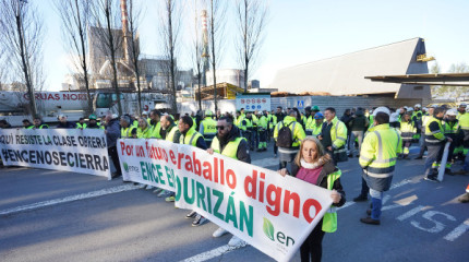 Concentración dos traballadores de ENCE