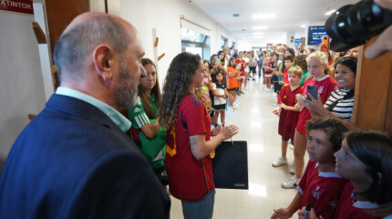 Reconocimiento de todo el fútbol femenino gallego a Tere Abelleira