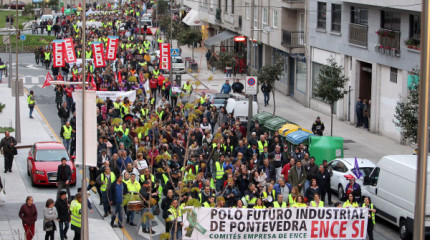 Masiva manifestación en Pontevedra en apoyo a la continuidad de ENCE