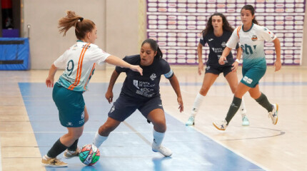 Primeiro partido de liga entre Marín Futsal e STV Roldán na Raña