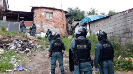 Operativo contra el tráfico de drogas en el poblado chabolista de O Vao