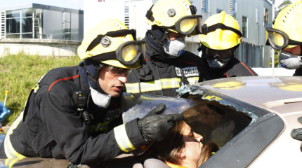 Simulacro de accidente y rescate en el campus